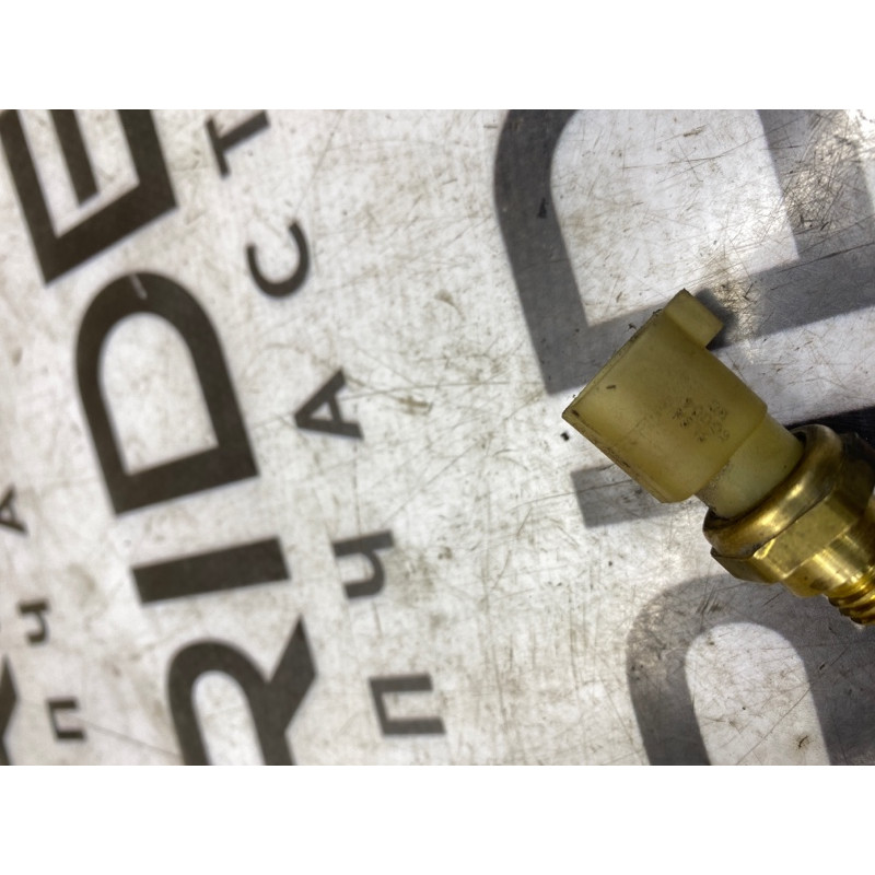 Датчик температуры (электрика / датчики) Ford Mustang MK6 9l8a6g004bc