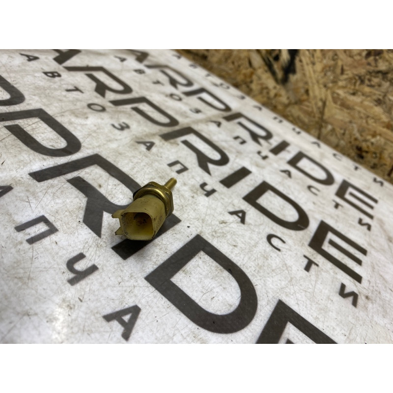 Датчик температуры (электрика / датчики) Ford Mustang MK6 9l8a6g004bc