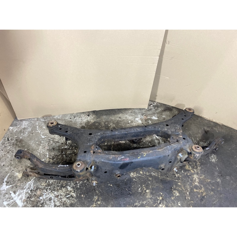 Подрамник (подвеска) Nissan Juke F15 554001KD0A