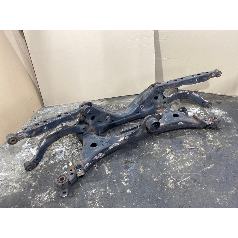 Подрамник (подвеска) Nissan Juke F15 554001KD0A