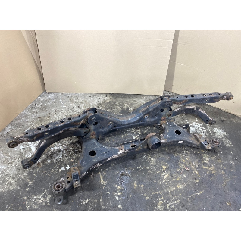 Подрамник (подвеска) Nissan Juke F15 554001KD0A