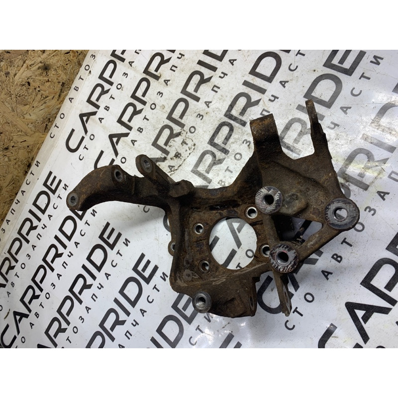 Цапфа подвески (подвеска) Ford Escape MK3 CV6Z5A968F