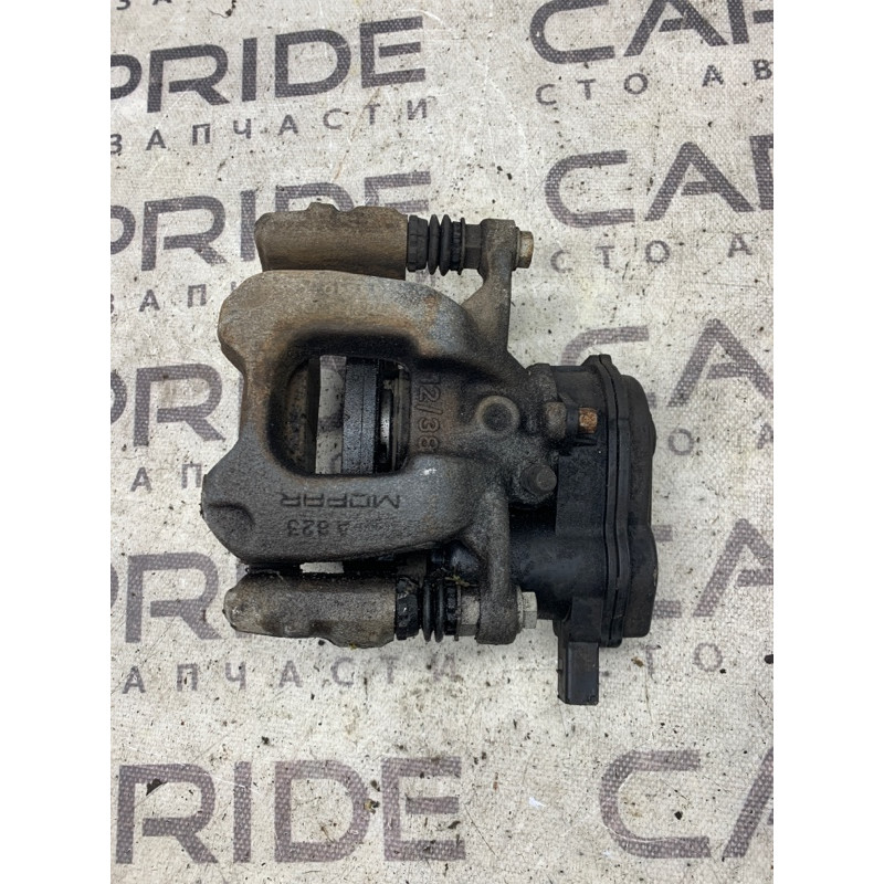 Гальмівний супорт (гальмівна система) Jeep Renegade BU 68263130AA