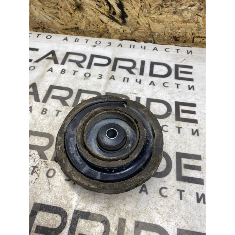 Опора стойки (подвеска) Toyota Sequoia XK60