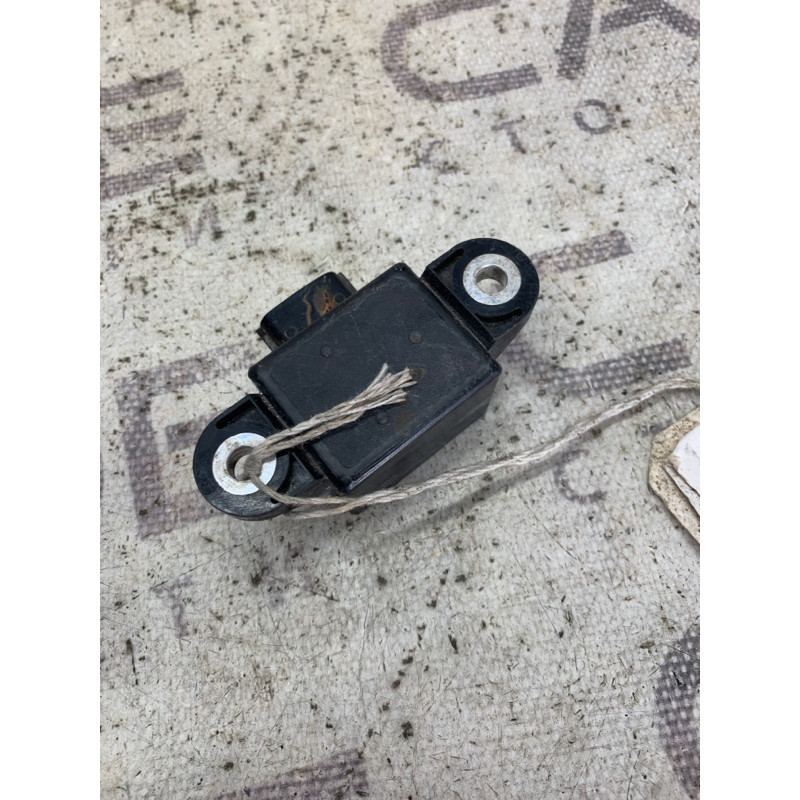 Датчик удара (электрика / датчики) Mitsubishi Montero 3 mr527442