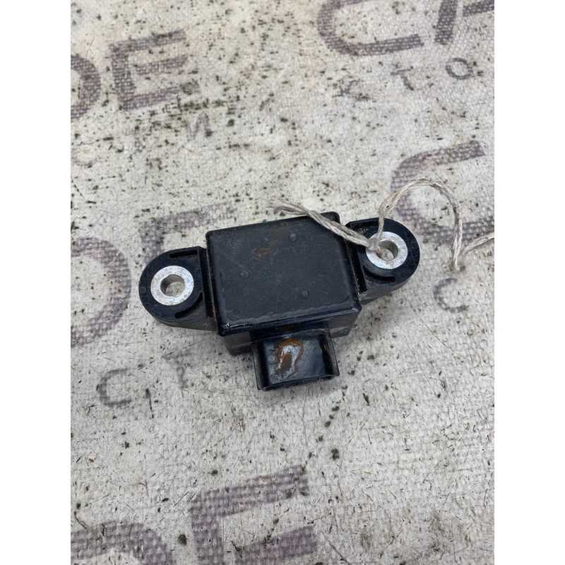 Датчик удара (электрика / датчики) Mitsubishi Montero 3 mr527442