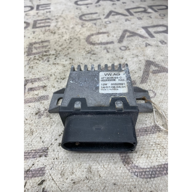 Блок управления топливным насосом (электрика / блок управления) Volkswagen Touareg 7L 4F1906093C