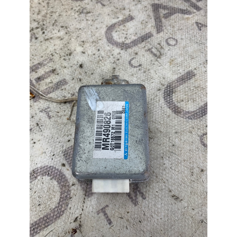 Блок управления круиз-контролем (электрика / блок управления) Mitsubishi Montero 3 mr490826
