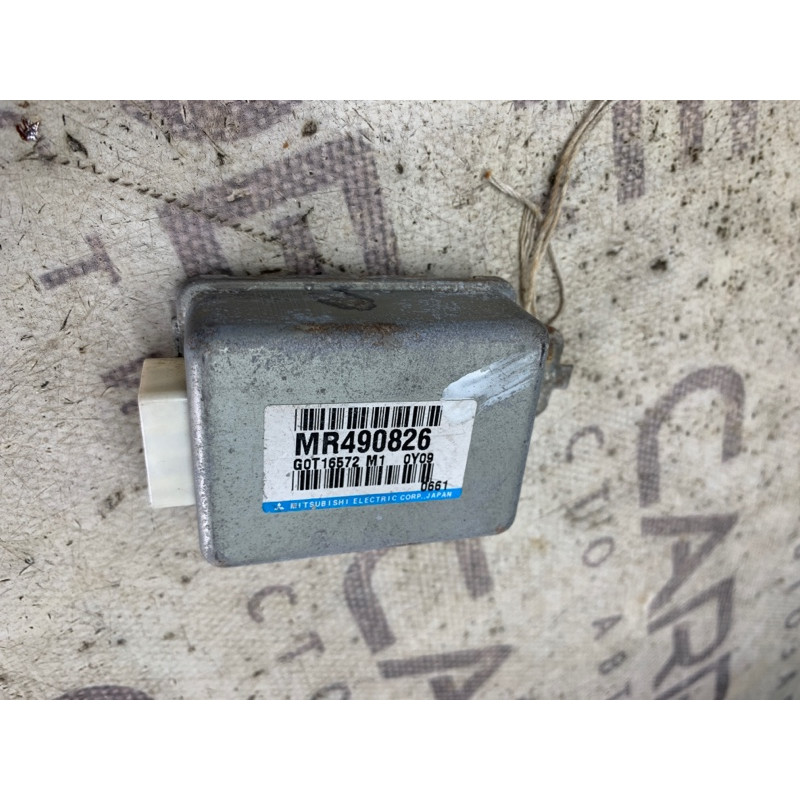 Блок управления круиз-контролем (электрика / блок управления) Mitsubishi Montero 3 mr490826