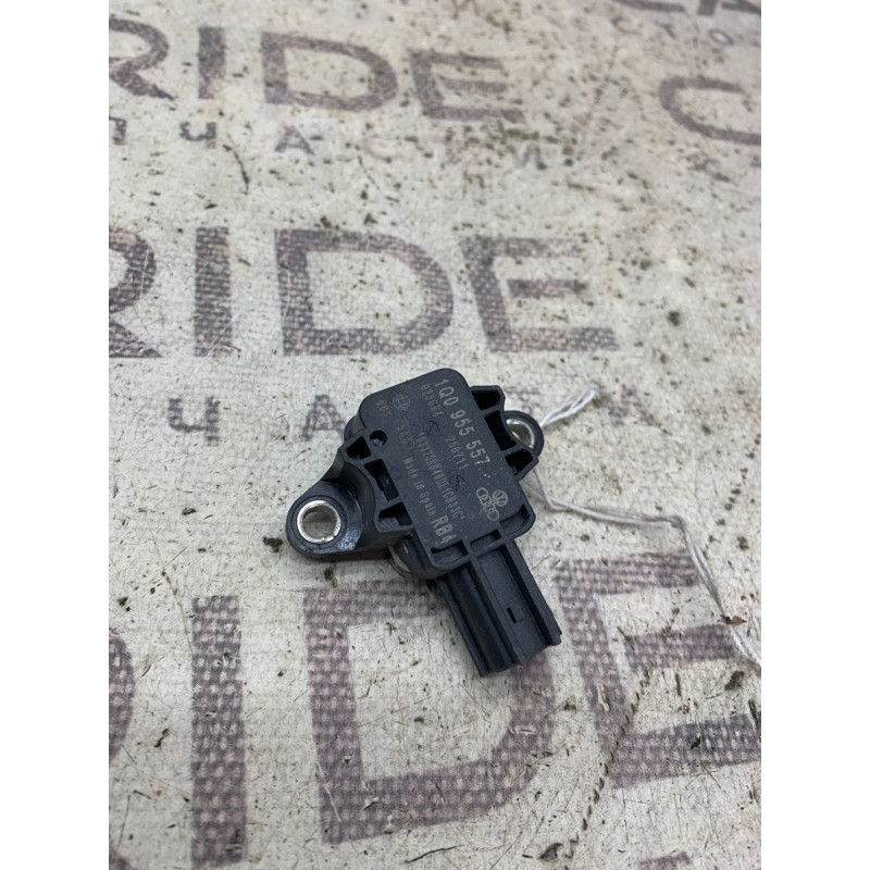 Датчик удара (электрика / датчики) Volkswagen EOS 1F 1q0955557