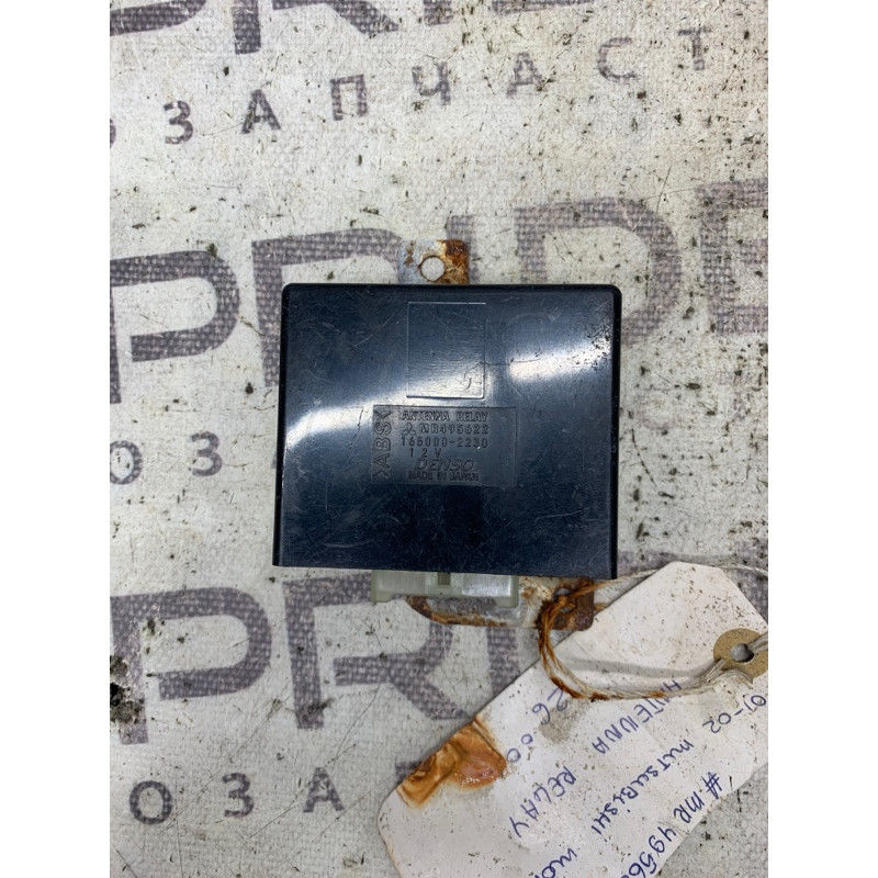 Усилитель антенны (электрика) Mitsubishi Montero 3 mr495622