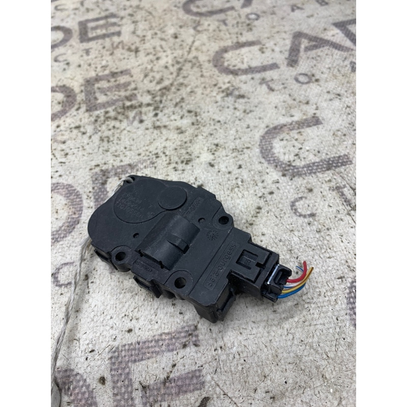 Привод заслонки отопителя (отопление и кондиционирование) Bmw 1-series E81 t1015556h