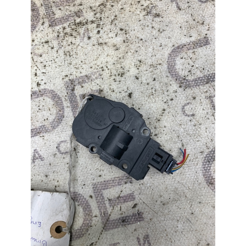 Привод заслонки отопителя (отопление и кондиционирование) Bmw 1-series E81 t1015556h