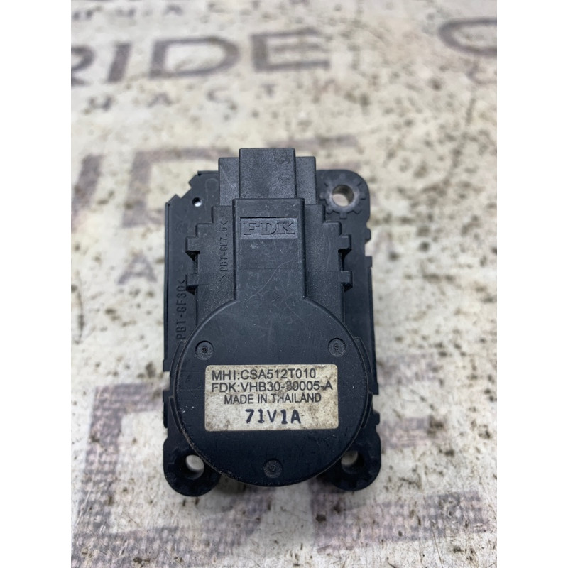 Привід заслонки обігрівача (обігрів та кондиціювання) Mitsubishi OUTLANDER XL CW csa512t010
