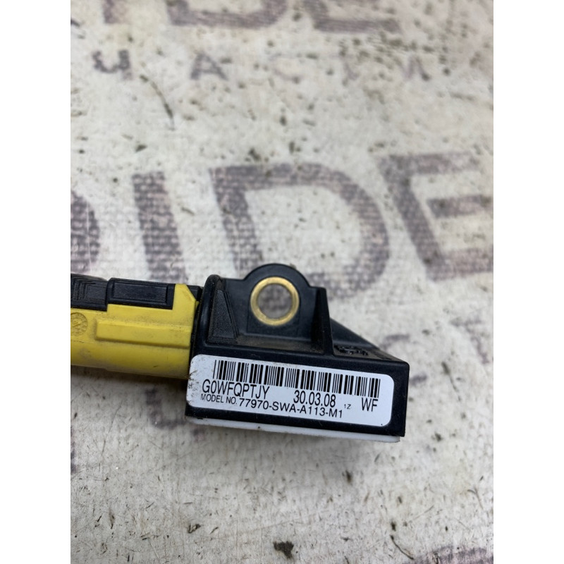 Датчик удара (электрика / датчики) Honda CR-V 3 2007 77970SWAA113M1