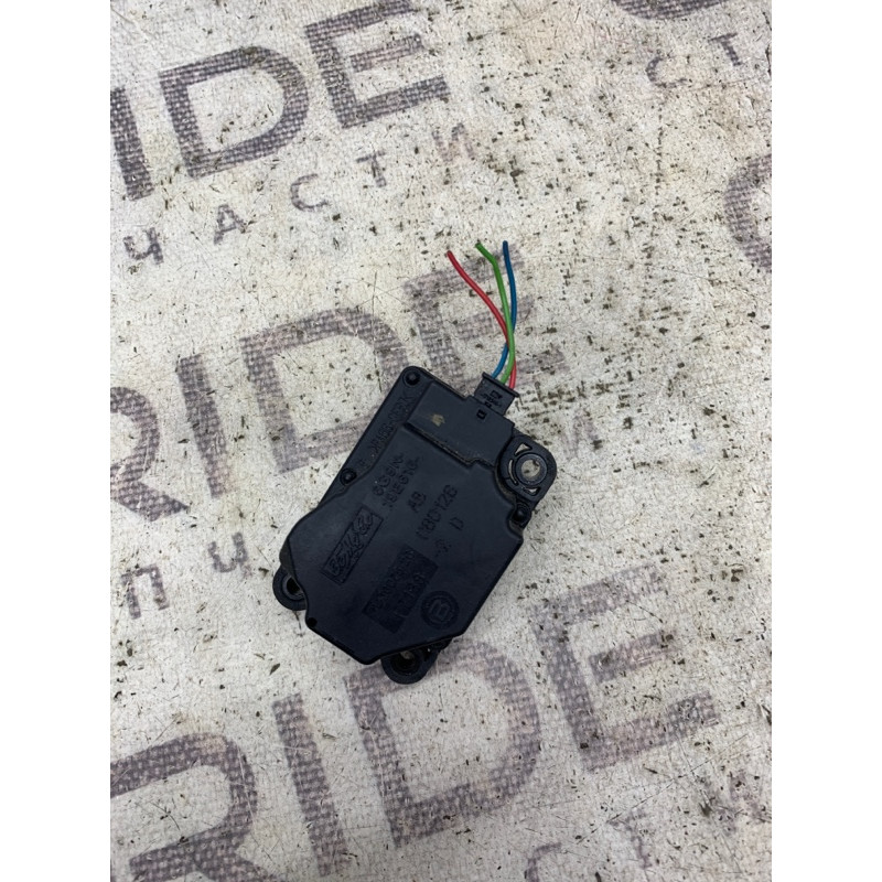 Привод заслонки отопителя (отопление и кондиционирование) Volvo V70 P24 2008 6g9n19e616ab