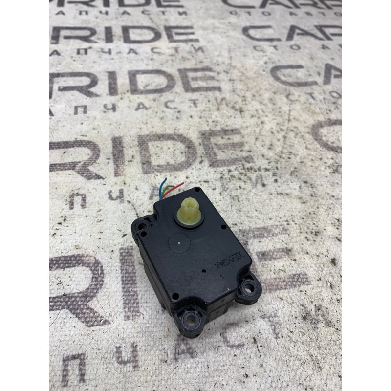 Привод заслонки отопителя (отопление и кондиционирование) Volvo V70 P24 2008 6g9n19e616ab