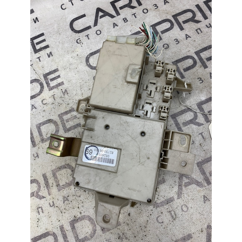 Блок запобіжників (електрика) Toyota Camry 30 8273006160