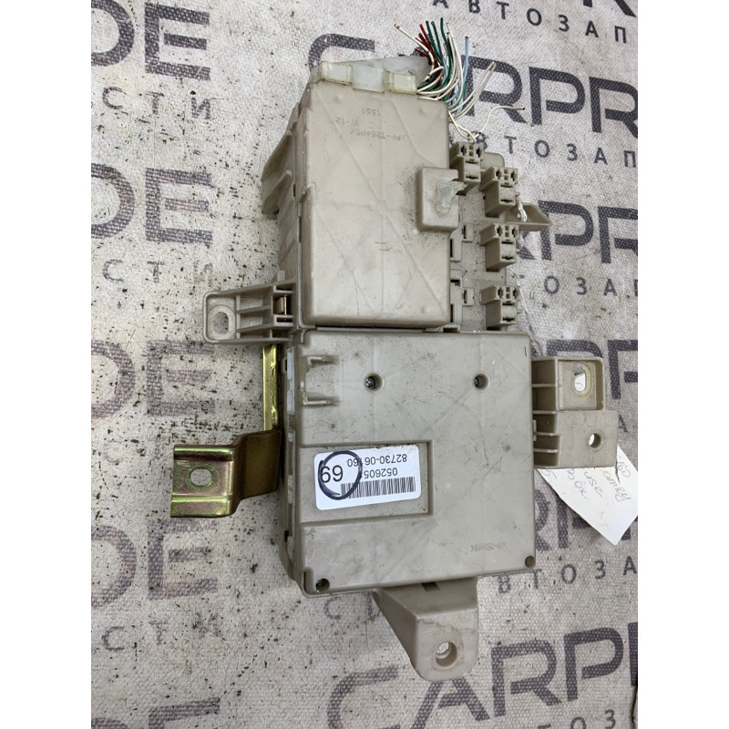 Блок запобіжників (електрика) Toyota Camry 30 8273006160