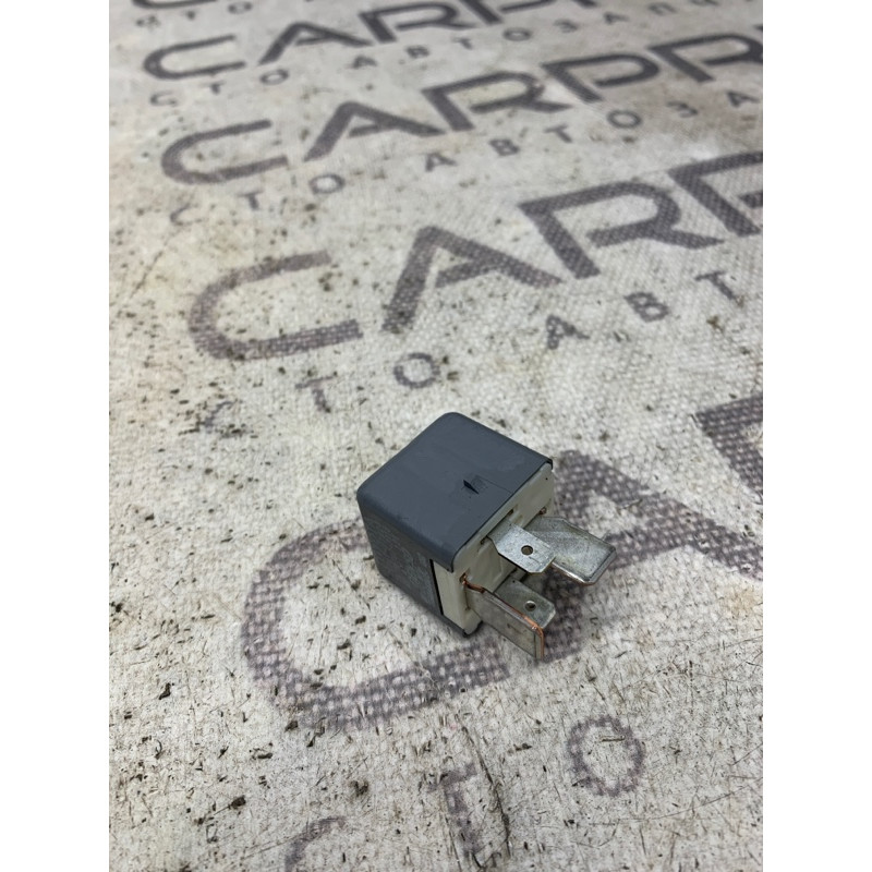 Реле (электрика) Toyota Sienna XL20 9008087024