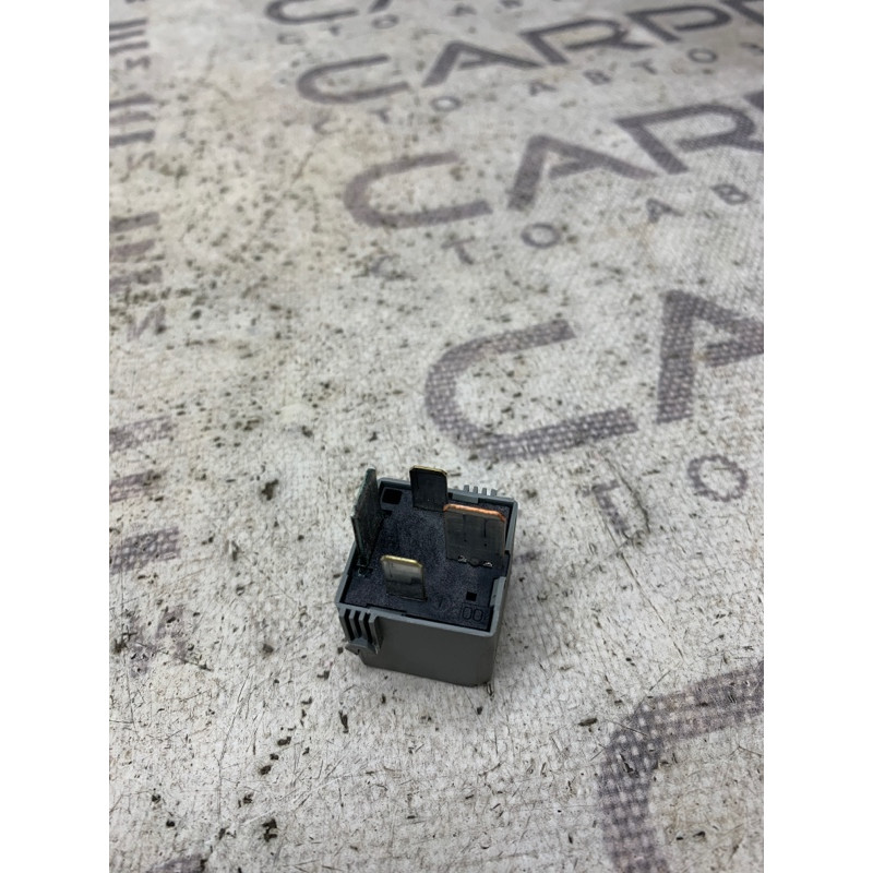 Реле (электрика) Mercedes-Benz E-class W211 a0025422619