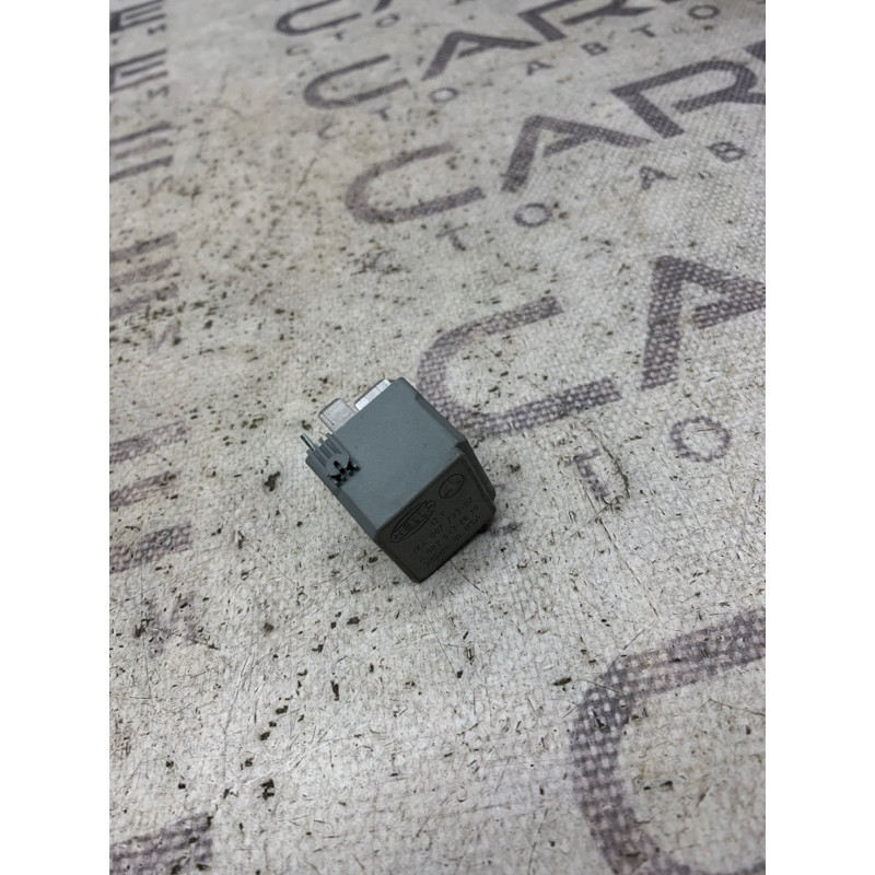 Реле (электрика) Mercedes-Benz E-class W211 a0025422619