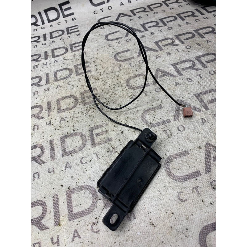 Антенна бесключевого доступа (электрика) Dodge Durango WD 2015 5.7 HEMi 68185768AD