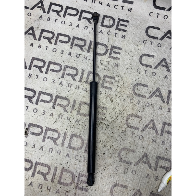 Амортизатор багажника (кузов и элементы) Audi Q5 8R 8r0827552a