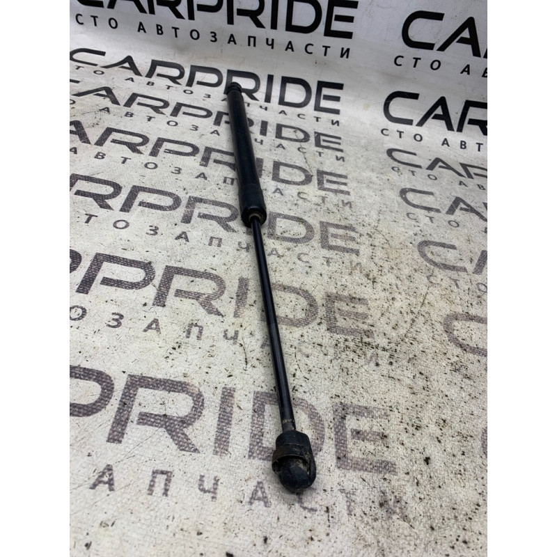 Амортизатор багажника (кузов и элементы) Audi Q5 8R 8r0827552a