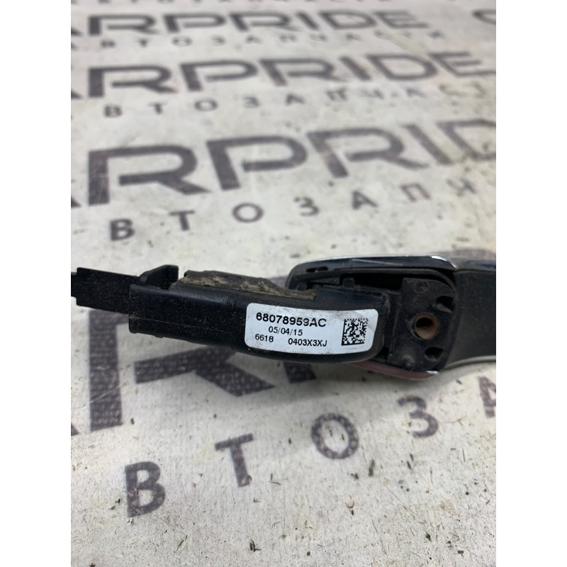 Ручка двери внешняя (кузов и элементы) Jeep Grand Cherokee wk2 68078959AE