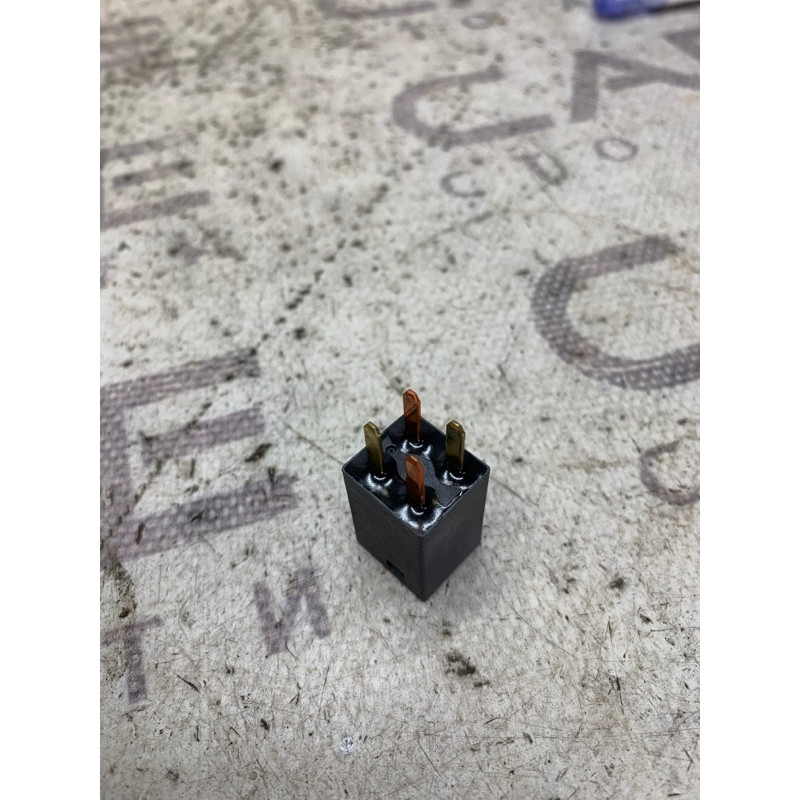 Реле (электрика) Mitsubishi Eclipse DK mr538851