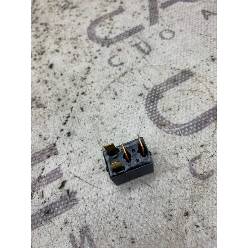 Реле (электрика) Mitsubishi Eclipse DK mr515993