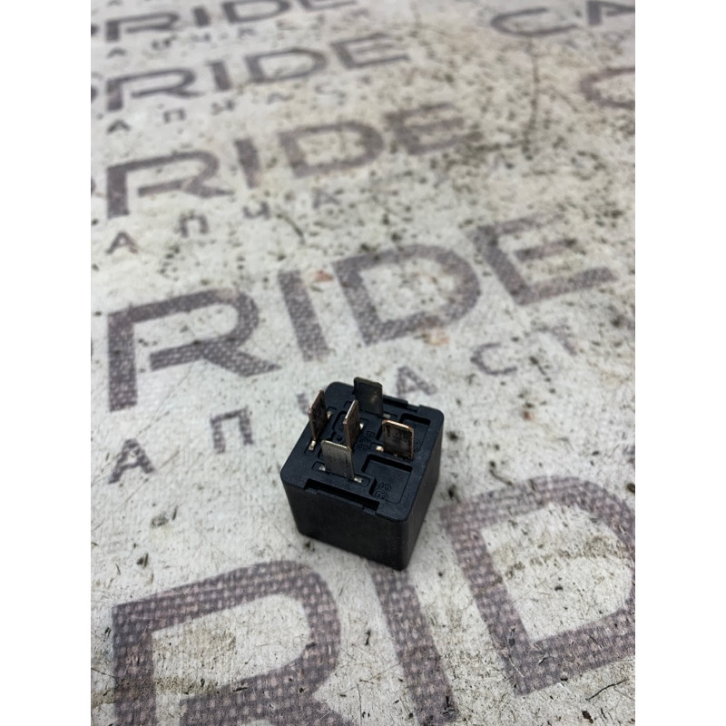 Реле (электрика) Mitsubishi Montero 3 mr301971