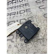 Привод заслонки отопителя