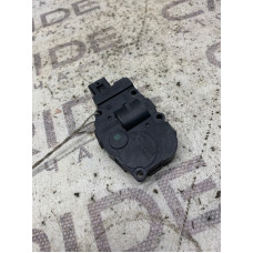 Привод заслонки отопителя