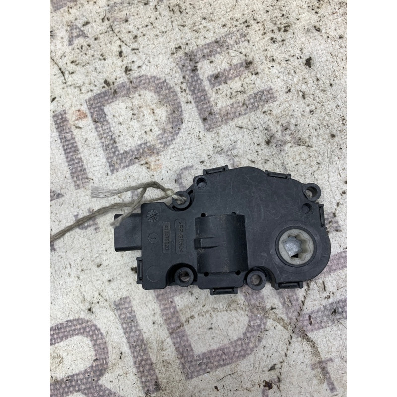 Привод заслонки отопителя (отопление и кондиционирование) Bmw 1-series E81 t1015556h