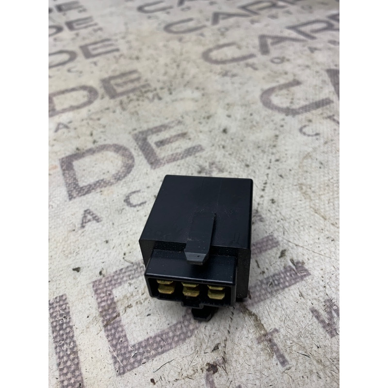 Реле (электрика) Mitsubishi Montero 3 mb572253