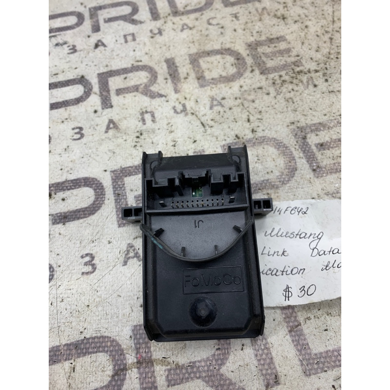 OBD Разьем (электрика) Ford Mustang MK6 2016 fr3t14f642ad