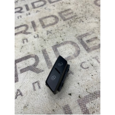 Кнопка блокировки центрального замка