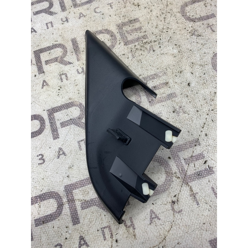 Молдинг двери (уголок) внутренний (кузов и элементы) Volkswagen Passat B7 2014 1.8 561837994