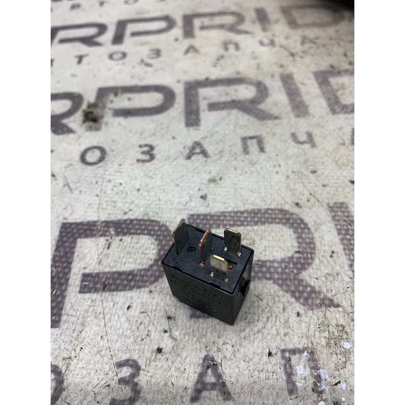 Реле (электрика) Mercedes-Benz E-class W211 a0025428319
