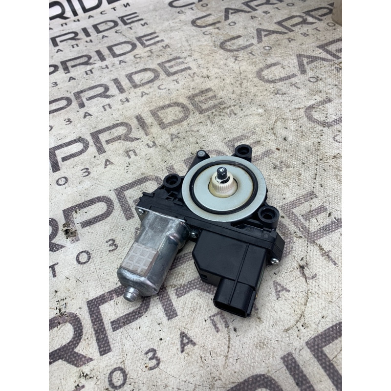 Мотор стеклоподъемника (электрика) Hyundai Sonata LF 2015 2.4 82450c1010