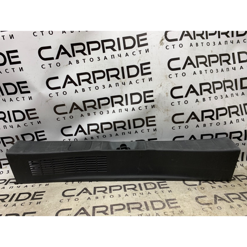 Накладка замка крышки багажника (салон) Mitsubishi Outlander GF 2017 2.4 7240a135