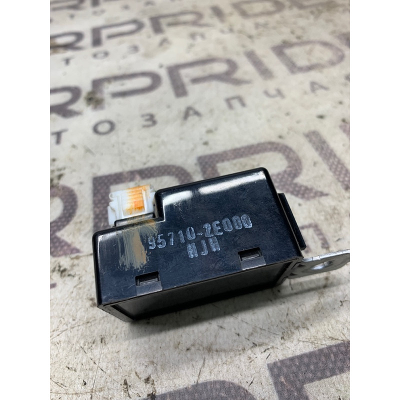 Сигнал (електрика) KIA Sorento UM 2013 2.4 957102e000