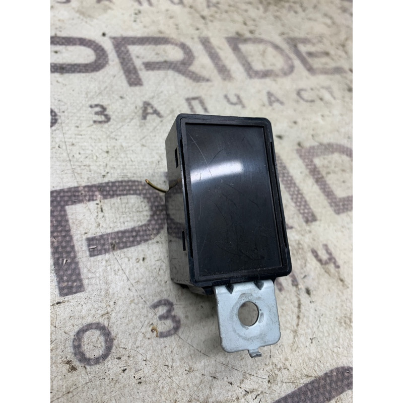 Сигнал (електрика) KIA Sorento UM 2013 2.4 957102e000