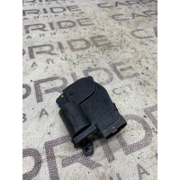 Привод заслонки отопителя