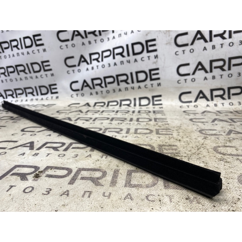 Молдинг стекла внутренний (наружные элементы кузова) FORD Focus MK3 2012 2.0 CV6Z5821456A