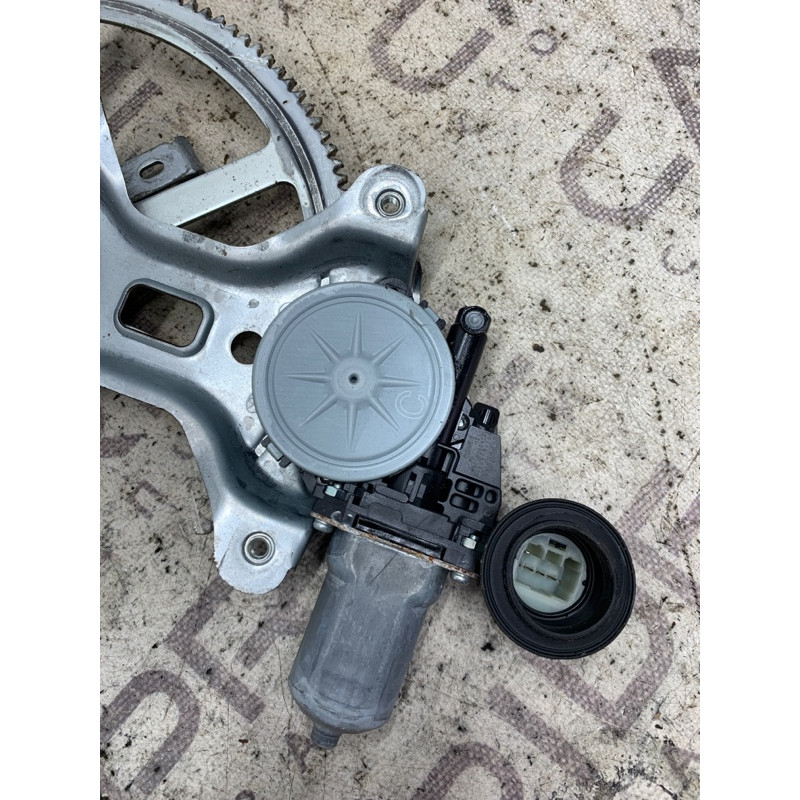 Механизм стеклоподъемника с мотором (кузов и элементы) Toyota Sequoia XK60 698030C040