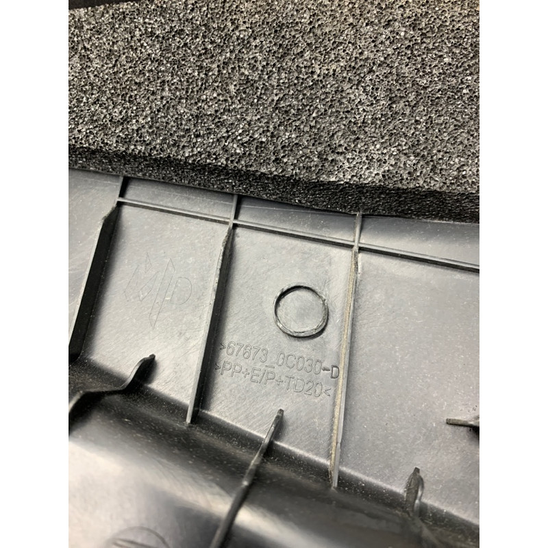 Накладка двери внутренняя (салон) Toyota Sequoia XK60 676730C030C0