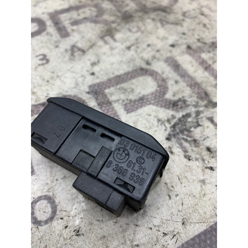 Выключатель КПП с э/г приводом (электрика / кнопки) Bmw 7-series E38 61318368938